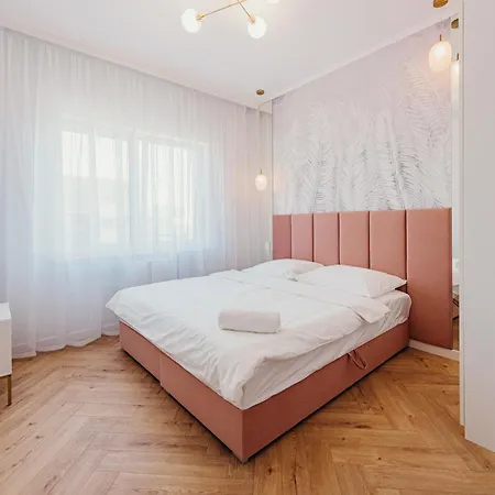 Apartamento 3 Bedrooms Premium Bella Rosa For 8 Guests With Ac And Underground Parking *