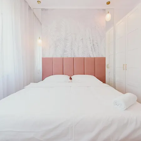 Apartamento 3 Bedrooms Premium Bella Rosa For 8 Guests With Ac And Underground Parking