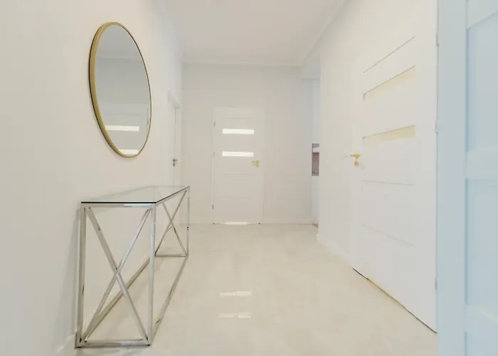 Lägenhet 3 Bedrooms Premium Bella Rosa For 8 Guests With Ac And Underground Parking Rzeszów