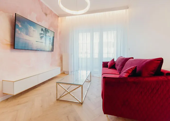 3 Bedrooms Premium Bella Rosa For 8 Guests With Ac And Underground Parking Lägenhet