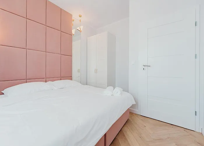 Lägenhet 3 Bedrooms Premium Bella Rosa For 8 Guests With Ac And Underground Parking *